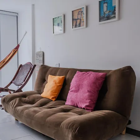 Apartamento Con Amplia Terraza *